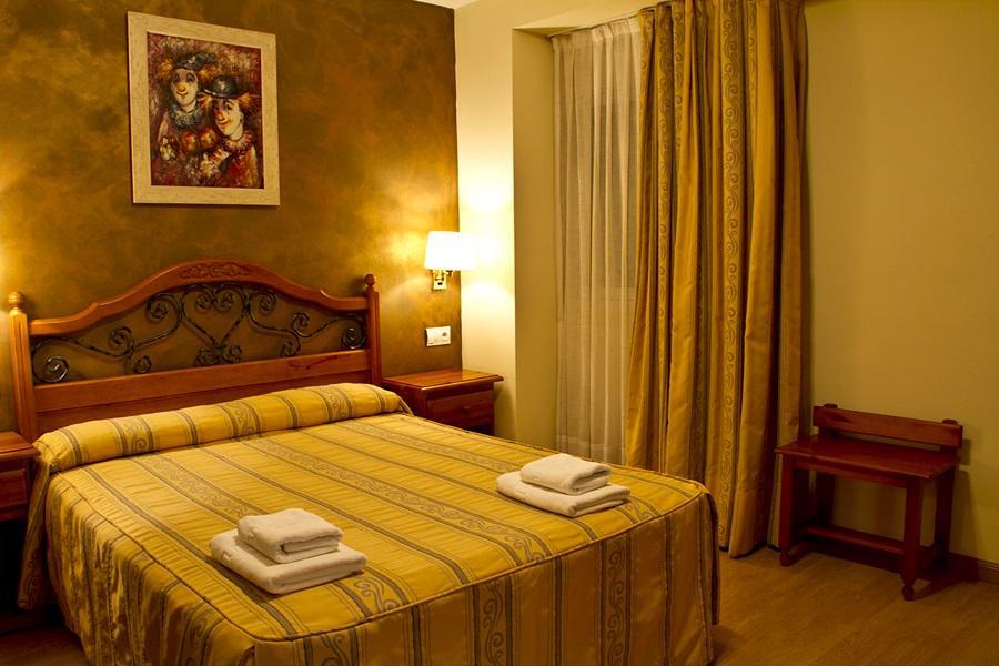 ברבסטרו Hotel Clemente מראה חיצוני תמונה