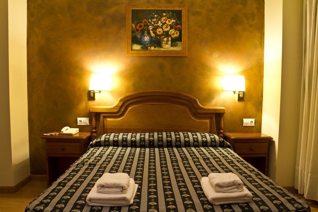 ברבסטרו Hotel Clemente מראה חיצוני תמונה